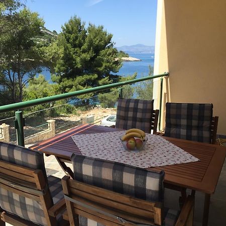 Apartment Maestral Rogač Eksteriør bilde