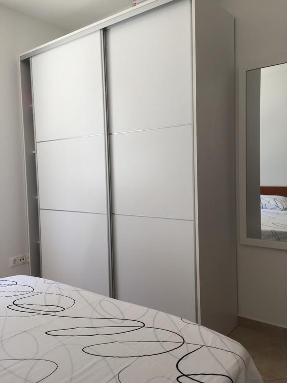 Apartment Maestral Rogač Eksteriør bilde