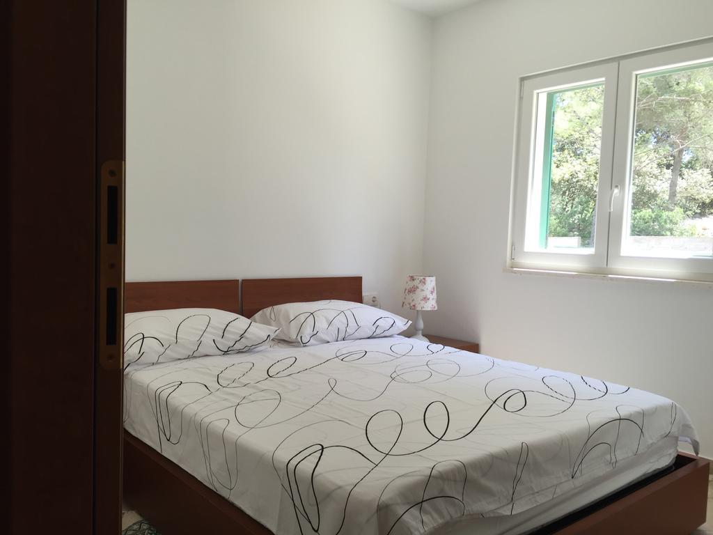 Apartment Maestral Rogač Eksteriør bilde